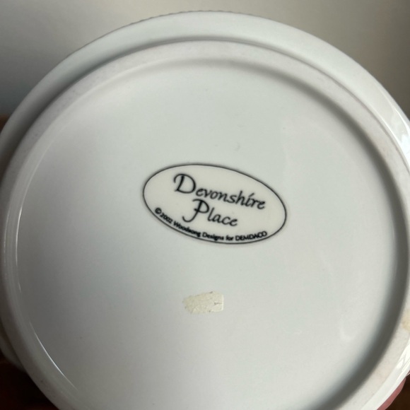 Devonshire Place Teapot Floral Design Porcelain Teaware Vintage Lovely 2 pieces - Picture 3 of 4